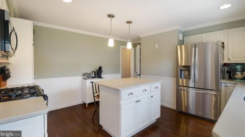 402 Cowpath Rd, Lansdale PA  19446-1516 exterior