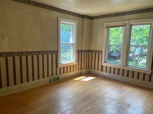 1228 32, Milwaukee WI 53208-2943 exterior