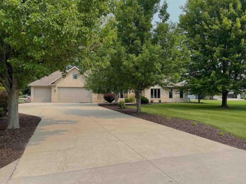 1548 Tacoma Beach Rd, Sturgeon Bay, WI 54235-3604
