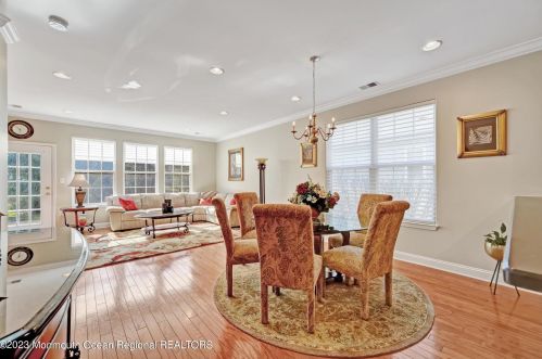 17 Spencer Dr, Jackson Twp NJ  08527-4389 exterior