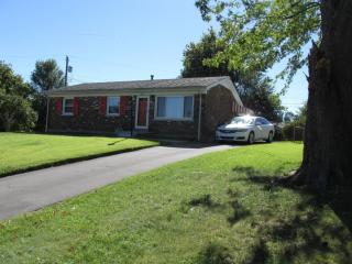 1896 Radcliffe Ct, Lexington, KY 40505-1623