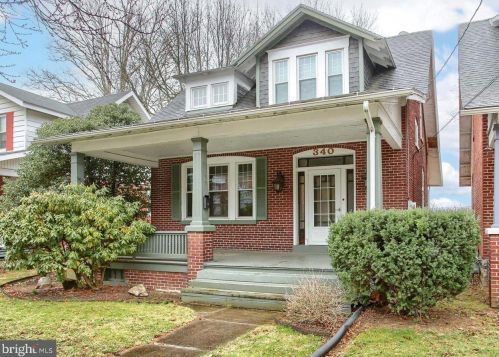 340 Walnut St, Lemoyne, PA 17043-1659