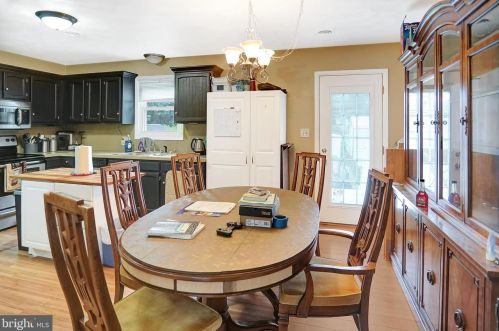 627 Fulton St, Hanover PA 17331-2723 exterior