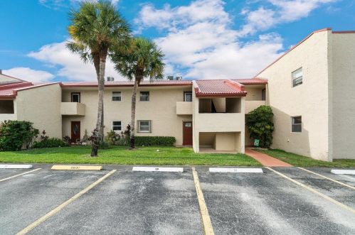 229 Golden River Dr, West Palm Beach, FL 33411-2286