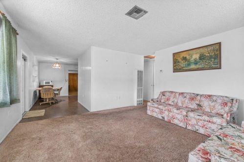 9147 Reed Dr, West Palm Beach, FL 33410-5979