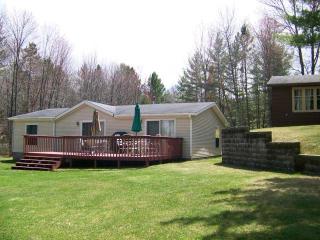 1750 Hillcrest Rd, Woodboro, WI 54501-7724