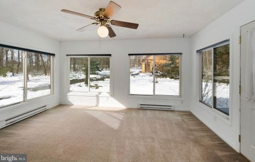 124 Saylers Crk Rd, Locust Grove VA 22508-5119 exterior