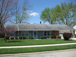 1094 Maplecrest Dr, Troy, OH 45373-1761