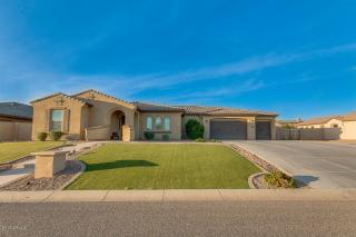 7064 Ivyglen Cir, Mesa, AZ 85207-2985