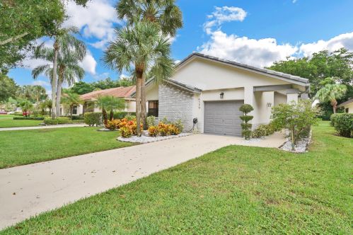 4748 Boxwood Cir, Boynton Beach, FL 33436-4753