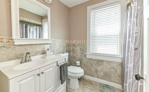 412 North Ave, Verona PA  15147-1410 exterior