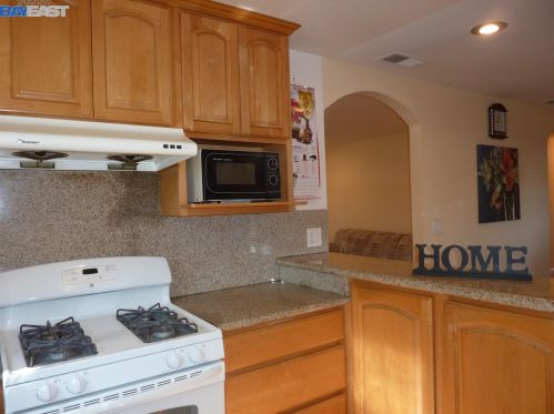 268 Royce Way, West Pittsburg CA  94565-4700 exterior