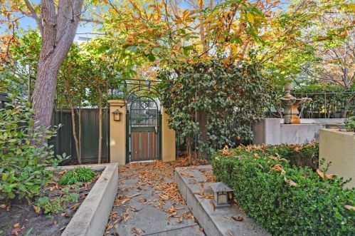 38 3rd St, Los Altos CA  94022-2713 exterior