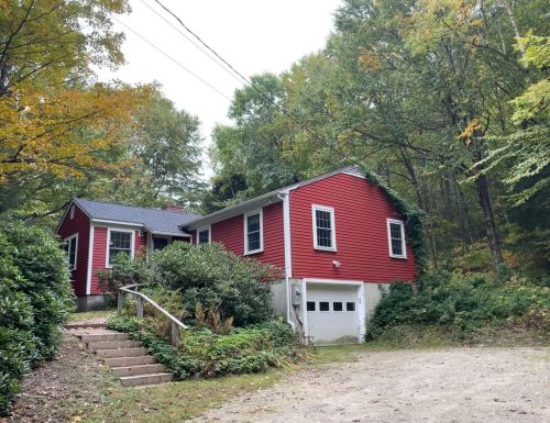 1143 King Hill Rd, New London, NH 03257-6129