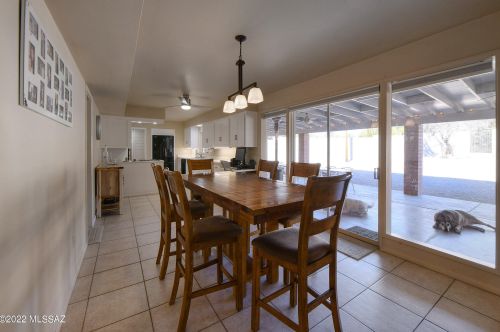 7330 Ln Canada Dr, Tucson AZ 85704-1532 exterior