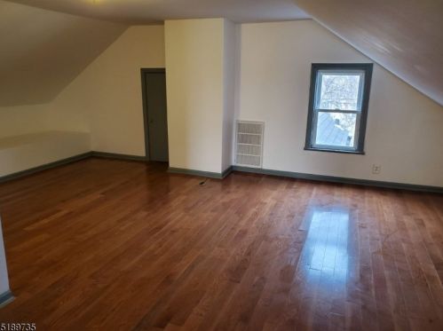 54 2 St, Newark NJ 07107-3106 exterior