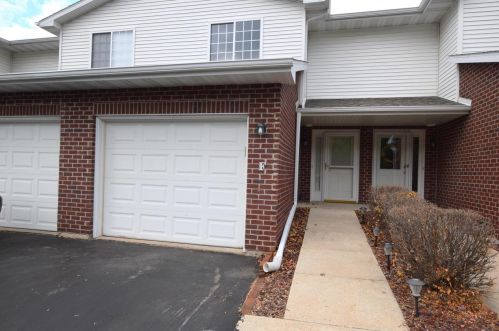 1891 Riverside Dr, Green Bay, WI 54313-3804
