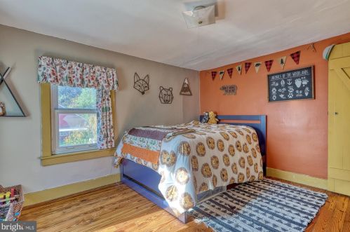 7455 Hillside Dr, Spring Grove PA  17362-8555 exterior