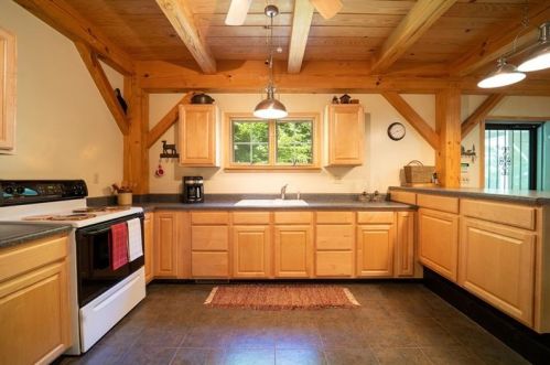 805 Austraw Rd, Ligonier, PA 15658-2487