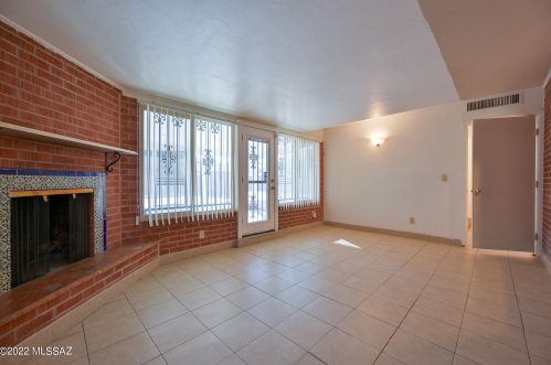 5002 1 St, Tucson AZ 85711-1507 exterior