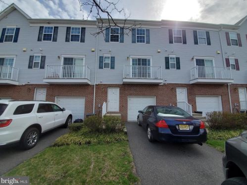 721 Centre St, Trenton, NJ 08611-3324