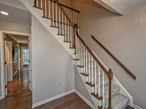 439 Forest Highlands Dr, Pittsburgh, PA 15238-1341