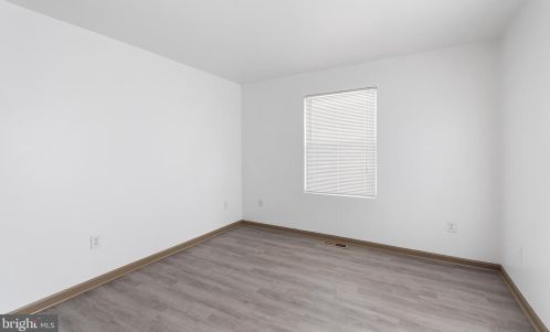 41 Roosevelt St, West Deptford NJ  08066-1028 exterior