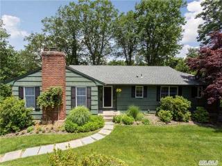 5 Missapogue Ct, Shoreham, NY 11786-1624