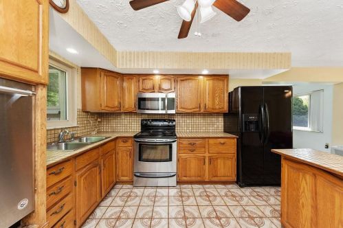 3833 Bach Buxton Rd, Amelia OH  45102-1011 exterior