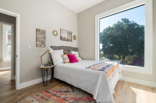 1433 Adeline St, Oakland CA  94607-2800 exterior