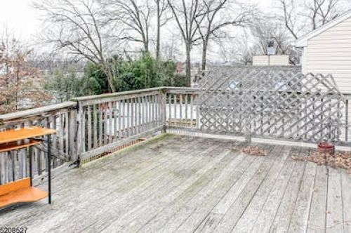 339 2nd Ave, Garwood, NJ 07027-1004