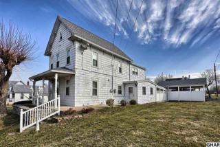 215 Water St, Hummelstown, PA 17036-1124
