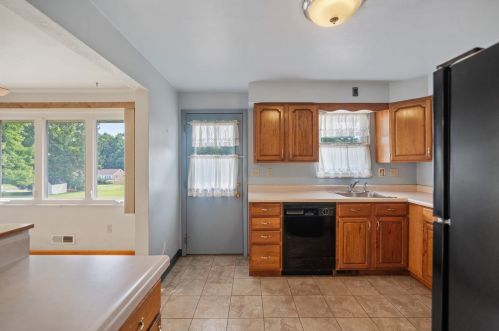 432 Marzolf Rd, Pittsburgh PA  15209-1117 exterior