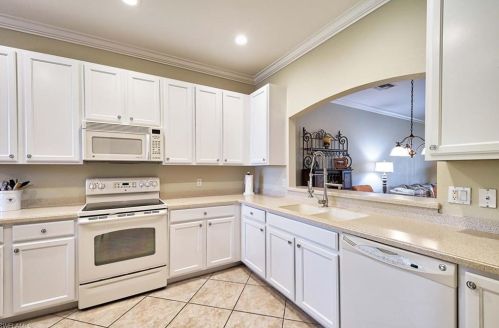 14346 Manchester Dr, Naples FL  34114-8626 exterior