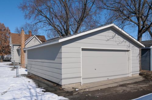 892 Bayard Ave, Saint Paul MN 55102-4002 exterior