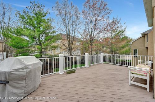 167 Ln Quinta Ct, Holmdel Village NJ  07733-2536 exterior