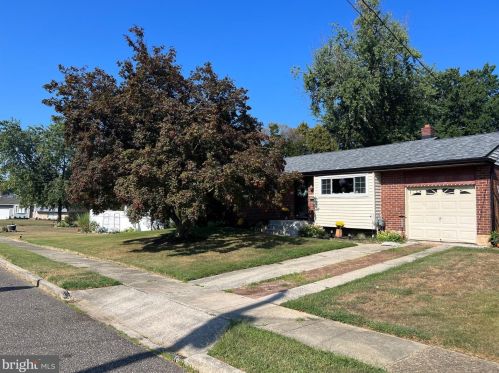 656 Santa Fe Dr, West Deptford, NJ 08051-1342