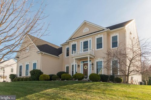 8 James Getty Ln, Glen Mills, PA 19342-1804