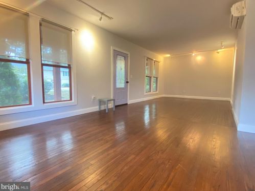 379 Ewing St, Princeton NJ  08540-2725 exterior