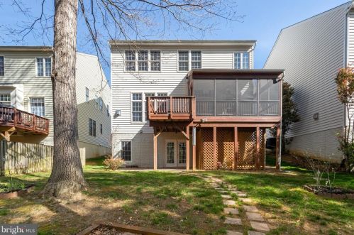 13101 Taverner Loop, Woodbridge VA  22192-5333 exterior