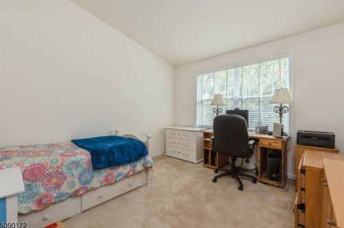 5 Julia Pl, Mount Olive NJ  07828-2461 exterior