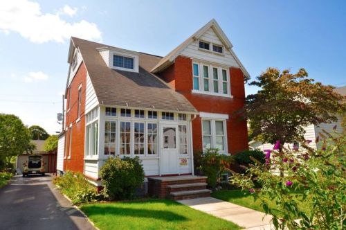 129 5th St, Philipsburg, PA 16866-1441
