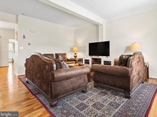 11740 Batley Pl, Woodbridge VA  22192-8403 exterior