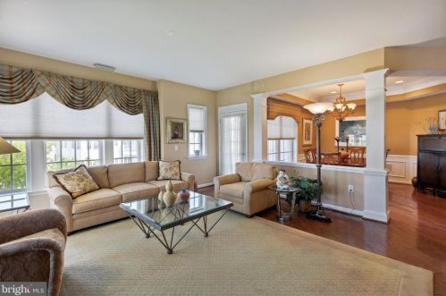 2402 Lilac Ct, Lansdale, PA 19446-7614
