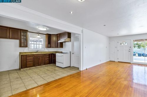 997 Hacienda Ave, San Lorenzo CA  94580-2856 exterior