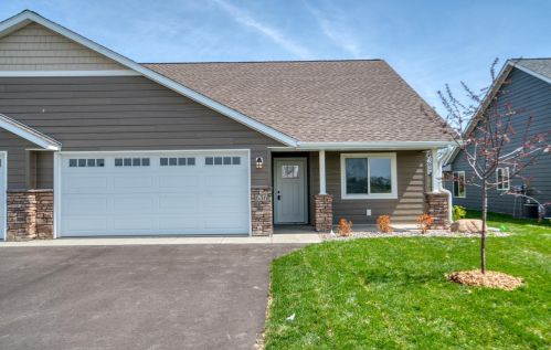 757 Hilltop Ln, Saint Croix Falls, WI 54024-9437