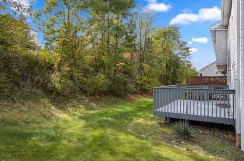 1023 Royal Dr, Canonsburg PA  15317-5004 exterior