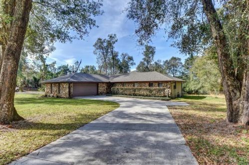 820 Boundary Ave, Deland, FL 32720-3131