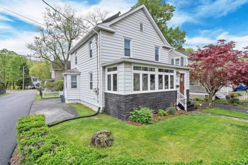 26 Cornwall Ave, Cornwall Hud, NY 12520-1219