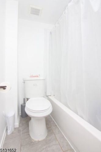 103 3rd Ave, Newark NJ  07104-2708 exterior